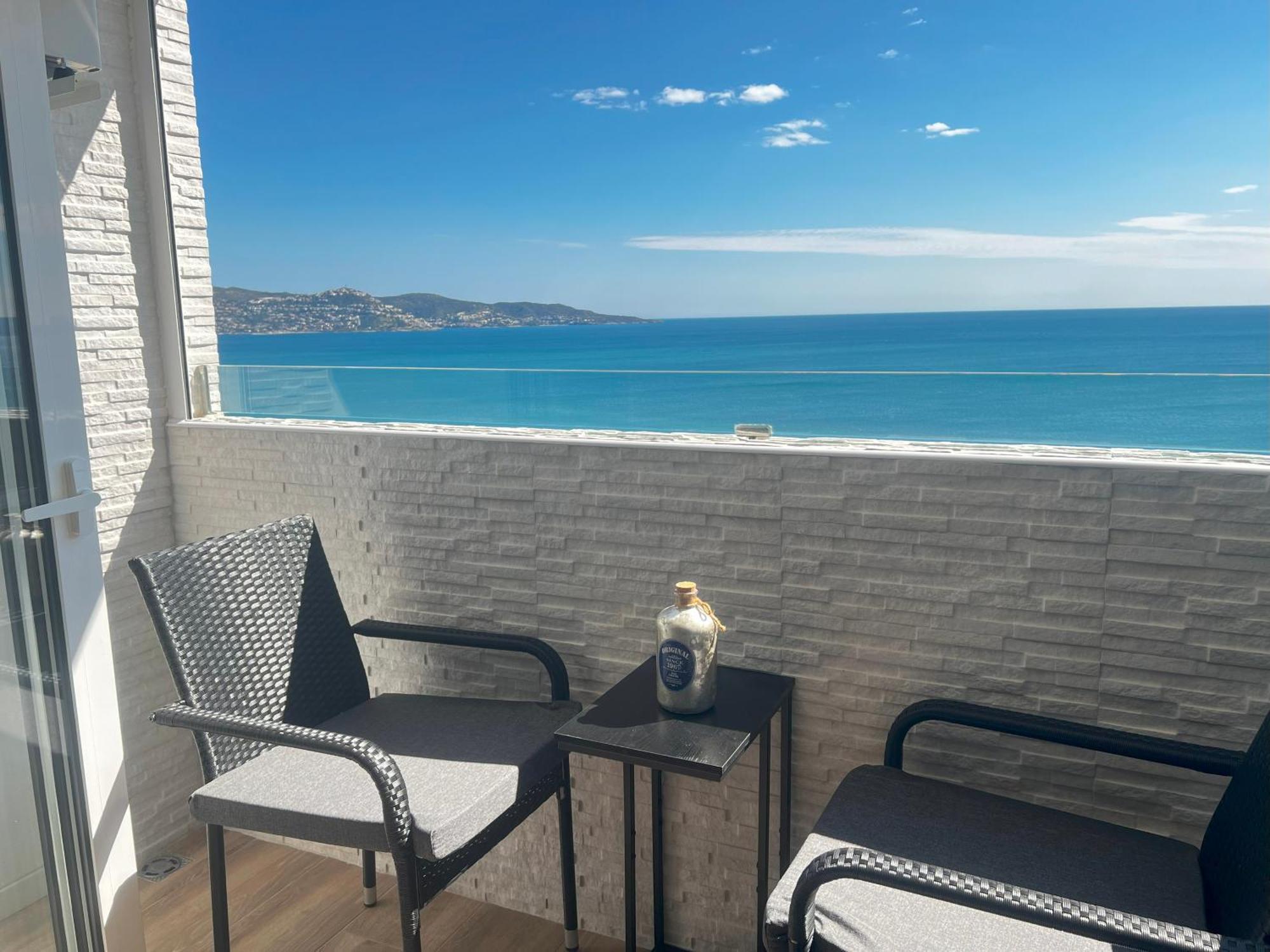 Penthouse On The Beach Empuriabrava Exterior foto